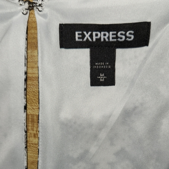 EXPRESS Women’s Snakeskin Print Balloon Sleeve Mini Dress, size M - Picture 9 of 15